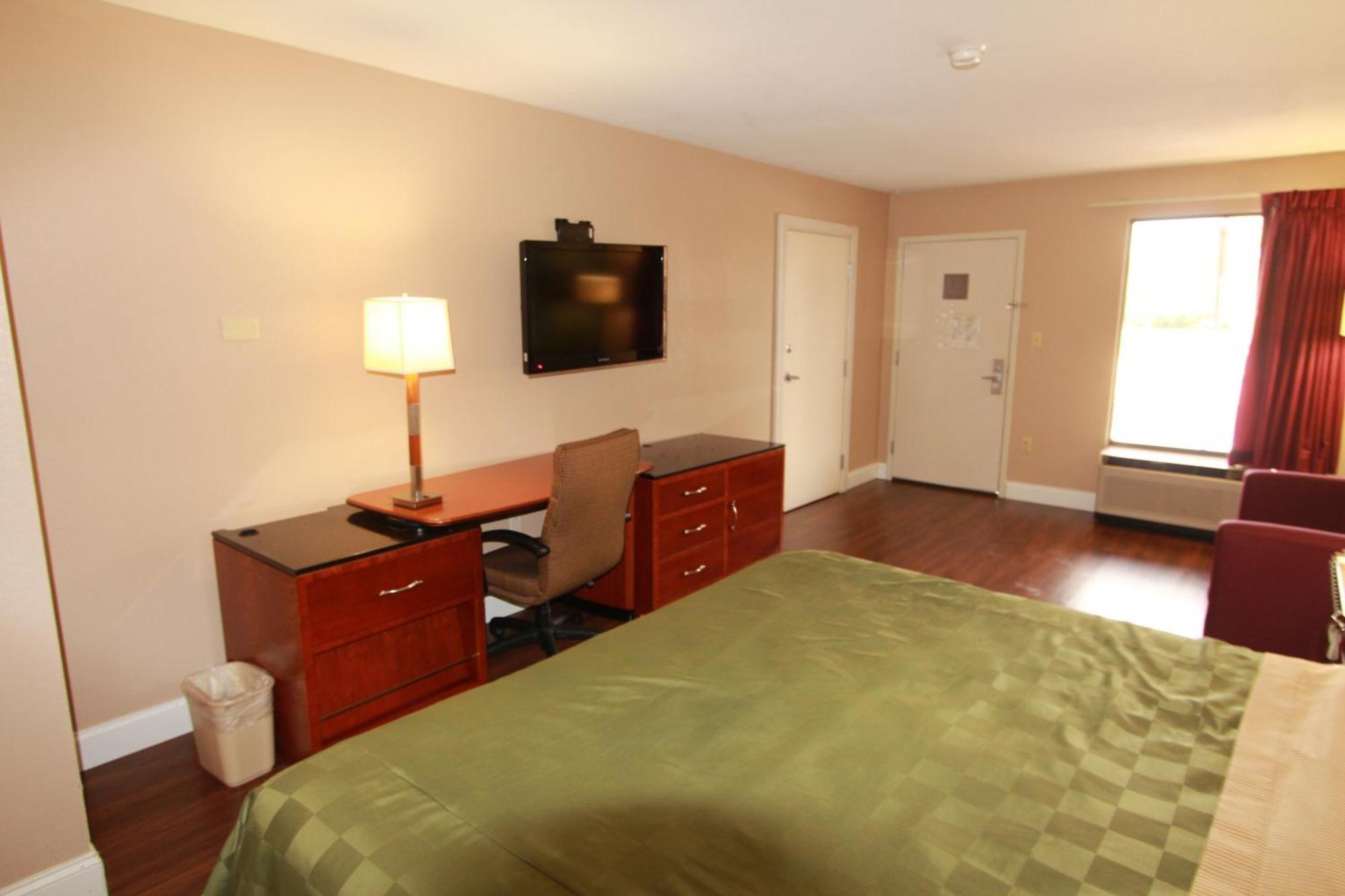 Quality Inn & Suites Near Robins Air Force Base Warner Robins Exterior foto