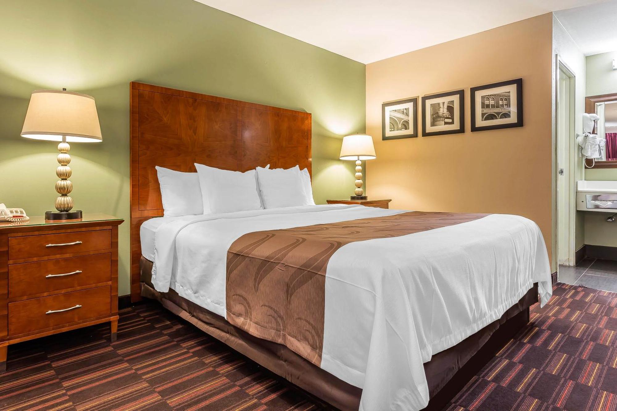 Quality Inn & Suites Near Robins Air Force Base Warner Robins Exterior foto